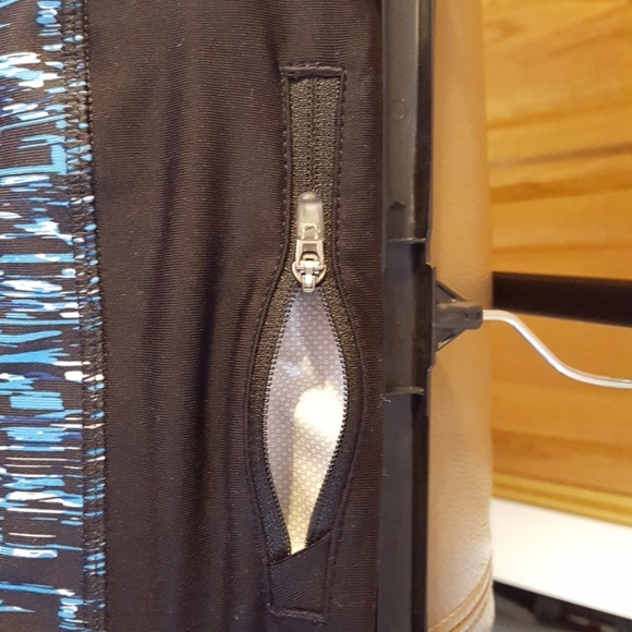 Women's Nike dry-fit running pants size S. - Picture 3 of 4